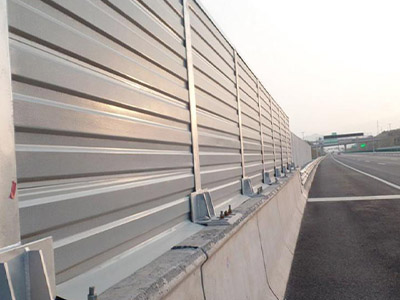 ���χ���